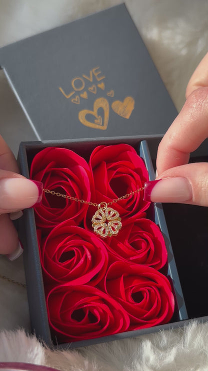 Coffret Cadeau Saint-Valentin - Collier Élégant et Roses Rouges